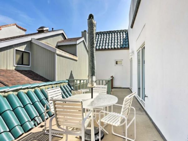 3 Bedroom Malibu Vacation Home Plus Loft Sleeps 8 Guests