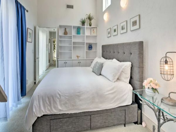 3 Bedroom Malibu Vacation Home Plus Loft Sleeps 8 Guests