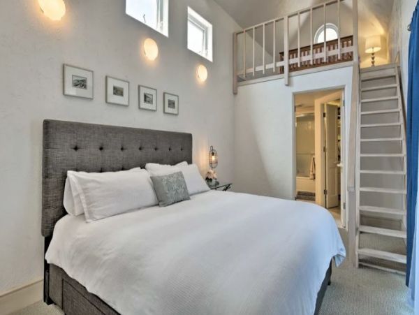 3 Bedroom Malibu Vacation Home Plus Loft Sleeps 8 Guests
