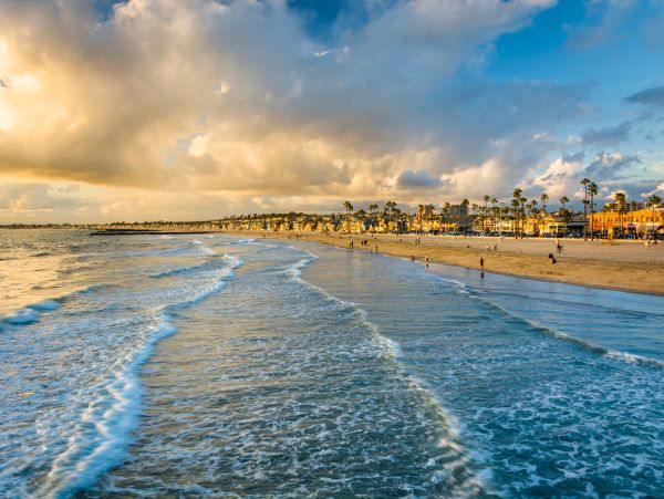 Three Bedroom Newport Beach Vacation Duplex Sleeps 10 Guests