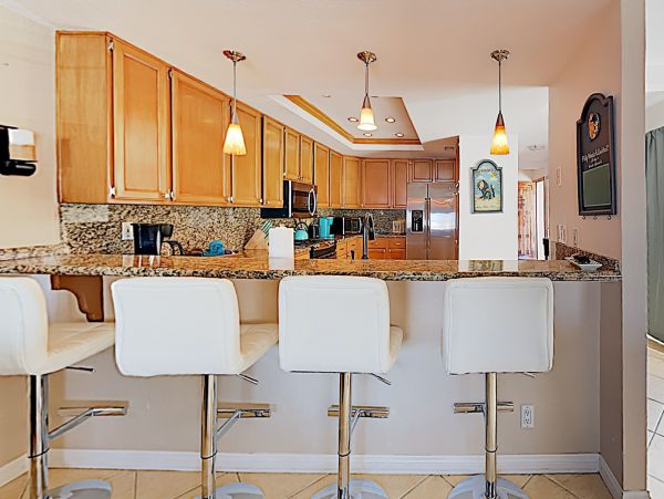 Three Bedroom Newport Beach Vacation Duplex Sleeps 10 Guests