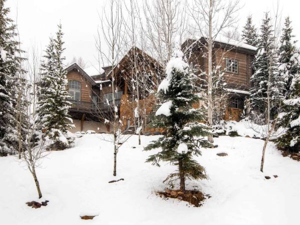 Luxury 5 Bedrooms Rental Home in Beaver Creek with Hot Tub