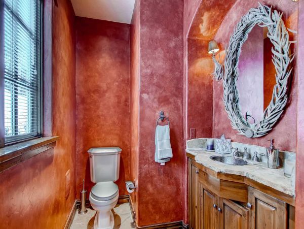Luxury 5 Bedrooms Rental Home in Beaver Creek with Hot Tub
