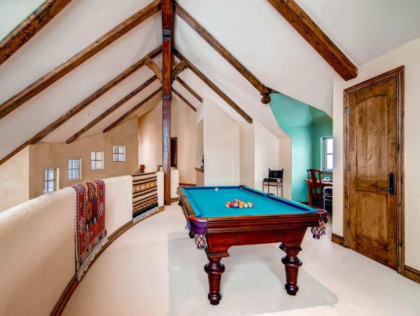 Luxury 5 Bedrooms Rental Home in Beaver Creek with Hot Tub