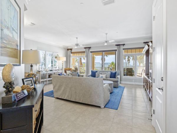 On Beach Holmes Beach 3 Bedroom Plus Den Vacation Condo