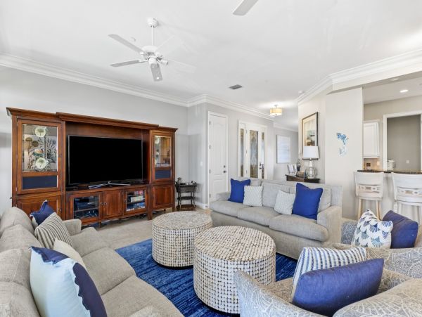 On Beach Holmes Beach 3 Bedroom Plus Den Vacation Condo