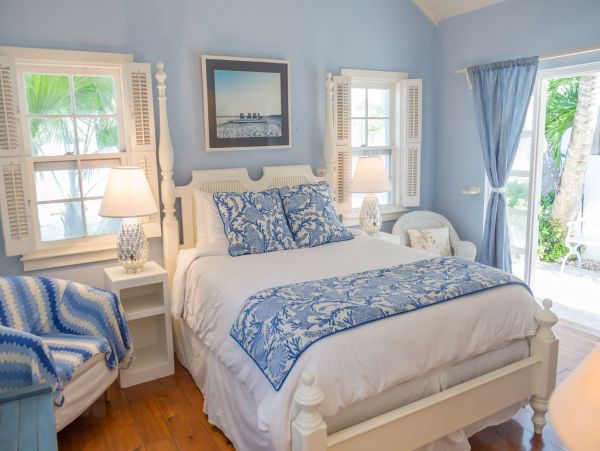 Five Bedroom Partial Harbour Views Bahamas Vacation Home