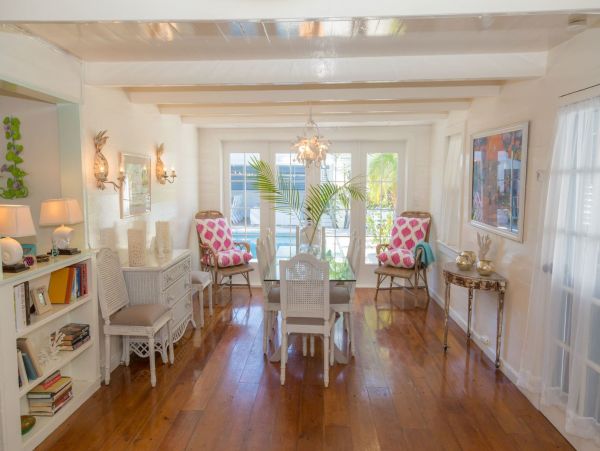 Five Bedroom Partial Harbour Views Bahamas Vacation Home