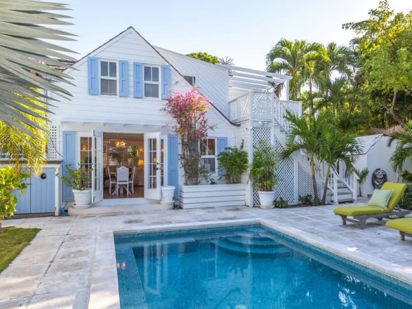 Five Bedroom Partial Harbour Views Bahamas Vacation Home
