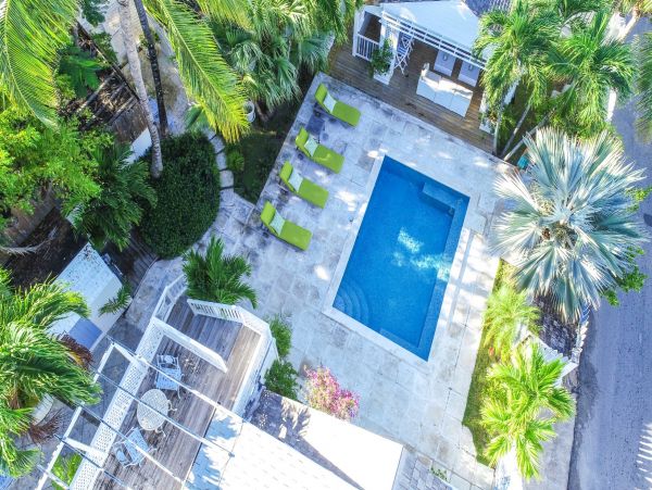 Five Bedroom Partial Harbour Views Bahamas Vacation Home
