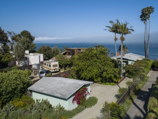Santa Barbara Ocean View Four Bedrooms Vacation Home