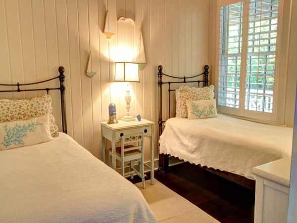 Bahamas Vacation Home with Great Ocean Vies Sleeps 10