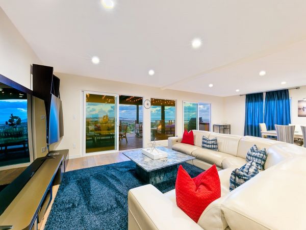 Ocean and City Views La Jolla Vacation Home Sleeps 10 Guests