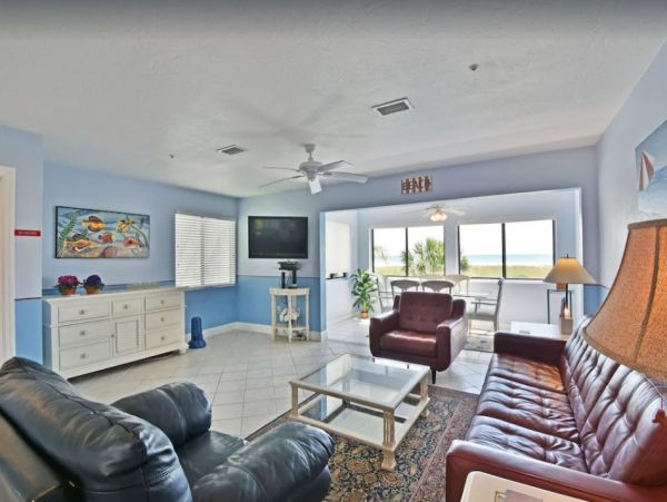 Siesta Key Beach Rental  6-Bedroom Vacation Home with Private Beach Access
