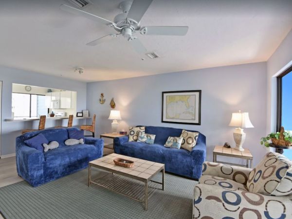 Siesta Key Beach Rental  6-Bedroom Vacation Home with Private Beach Access