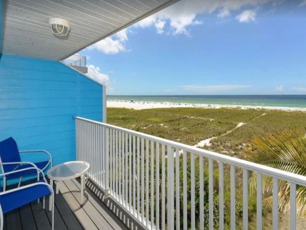 Siesta Key Beach Rental  6-Bedroom Vacation Home with Private Beach Access