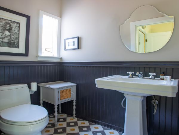 Santa Monica Four Bedroom Vacation Home with Private Pool