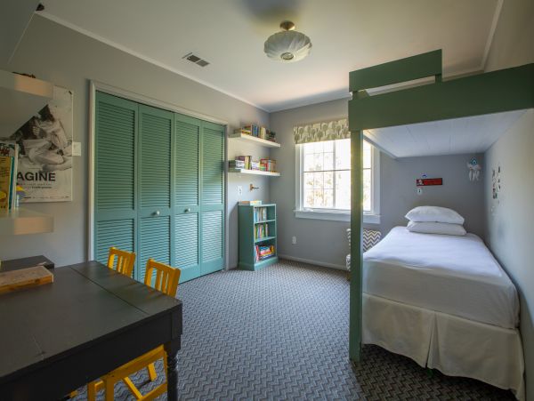 Santa Monica Four Bedroom Vacation Home with Private Pool