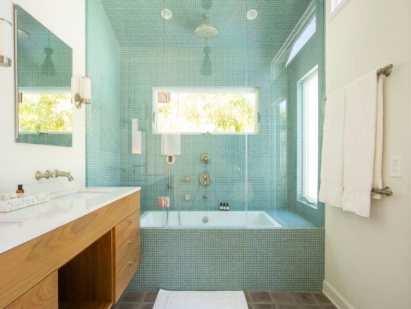 Santa Monica Four Bedroom Vacation Home with Private Pool