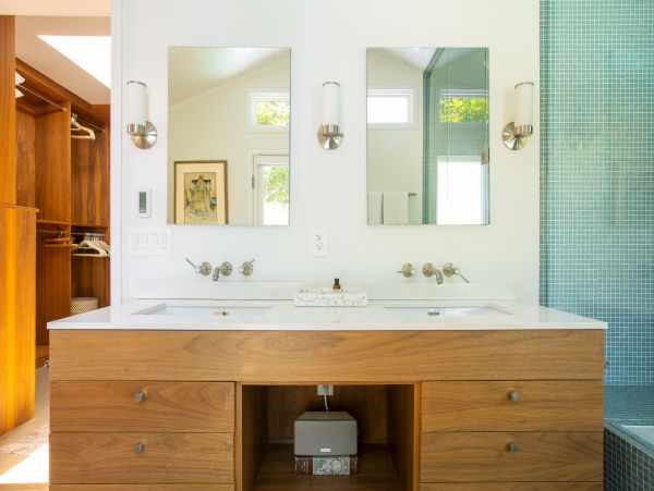 Santa Monica Four Bedroom Vacation Home with Private Pool