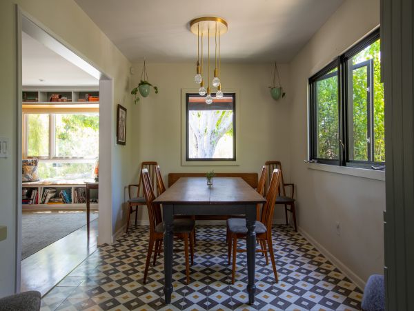 Santa Monica Four Bedroom Vacation Home with Private Pool