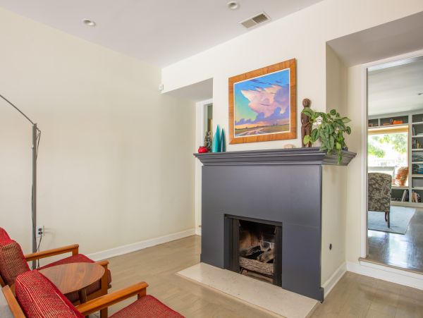 Santa Monica Four Bedroom Vacation Home with Private Pool