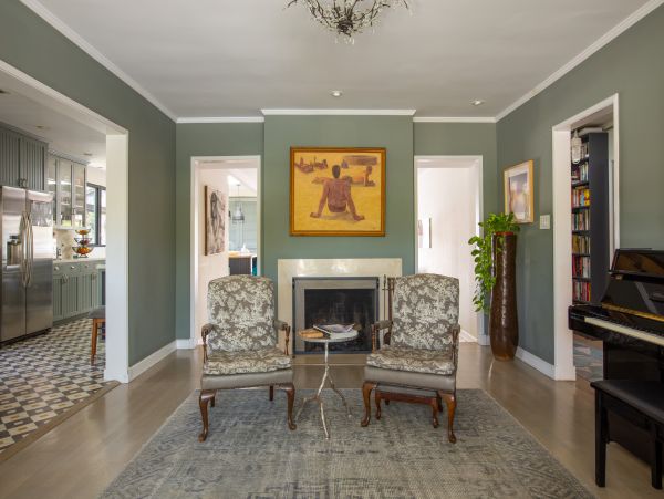 Santa Monica Four Bedroom Vacation Home with Private Pool