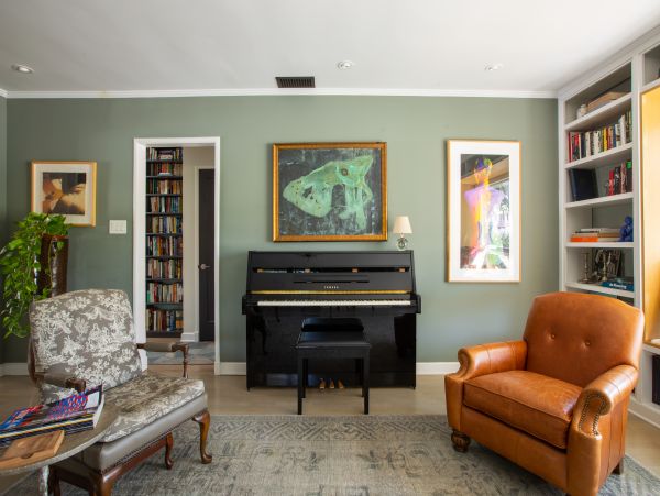 Santa Monica Four Bedroom Vacation Home with Private Pool