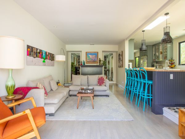 Santa Monica Four Bedroom Vacation Home with Private Pool