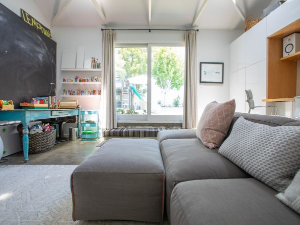 Santa Monica Four Bedroom Vacation Home with Private Pool
