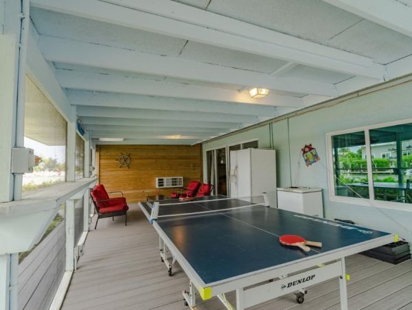 Marathon Six Bedroom Family Fun Home Pool & Spa Sleeps 14