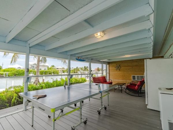 Marathon Six Bedroom Family Fun Home Pool & Spa Sleeps 14
