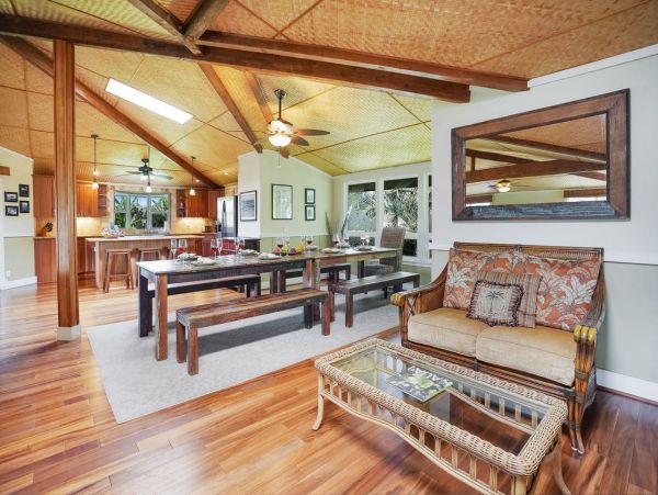Four Bedroom Princeville Vacation Home Sleeps 12 Guests