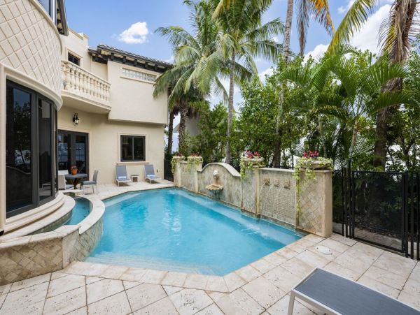 Platinum Oceanfront Six Bedroom Fort Lauderdale Estate