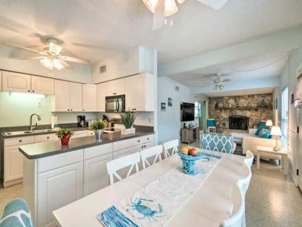 Three Bedroom Bradenton Vacation Home Sleeps 10 Guests