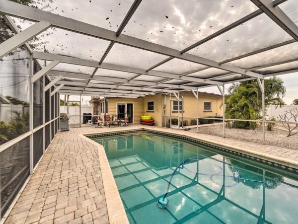 Three Bedroom Bradenton Vacation Home Sleeps 10 Guests