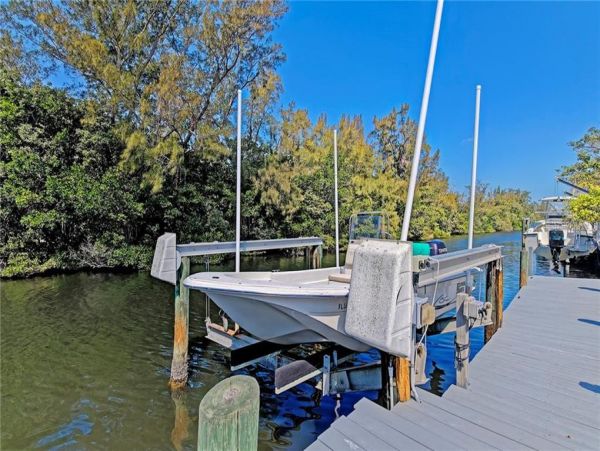 Three Bedroom Bradenton Vacation Home Sleeps 10 Guests