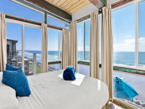 9 Bedroom San Diego Vacation Home with Ocean Views on Beach