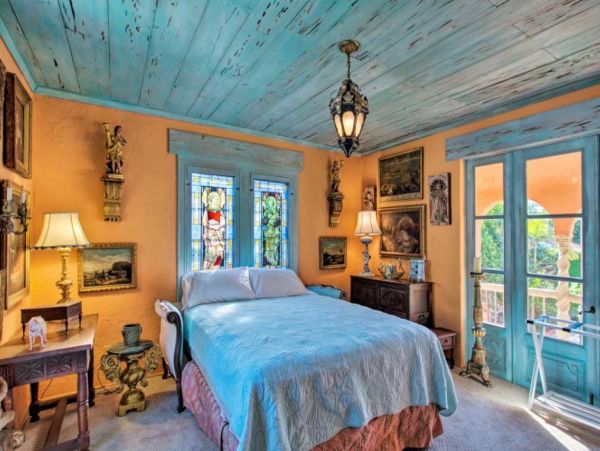 West Palm Beach Luxury Vacation Home Sleeps Ten Guests