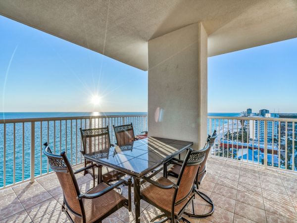Panama City Beach Gulf Front Condo Vacation w/ Four Bedroom