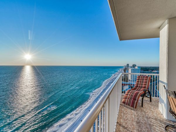 Panama City Beach Gulf Front Condo Vacation w/ Four Bedroom