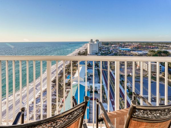 Panama City Beach Gulf Front Condo Vacation w/ Four Bedroom