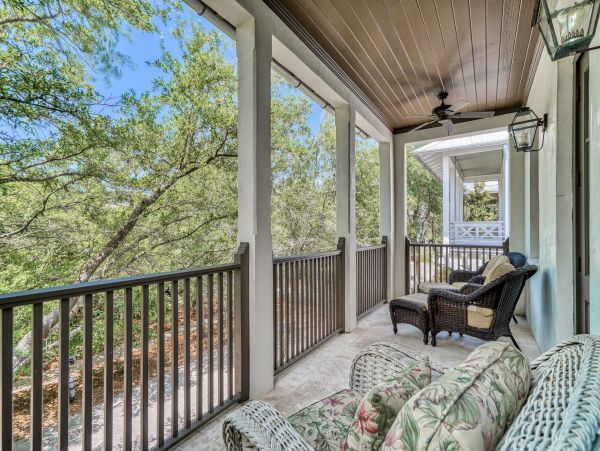 Gorgeous House with 4 Bedrooms and Great Amenities