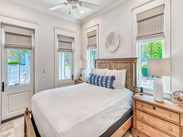 Gorgeous House with 4 Bedrooms and Great Amenities