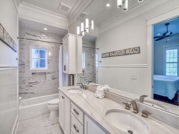 Gorgeous 4 Bedroom Home in Defuniak Springs Sleeps 11