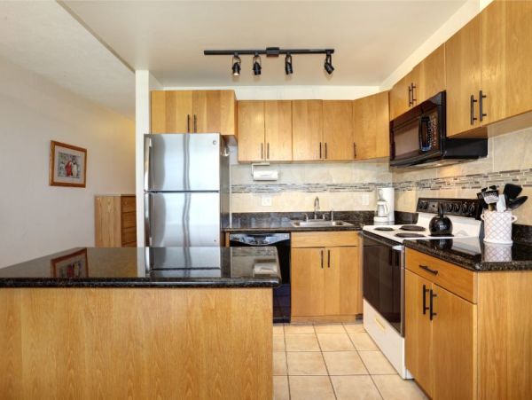 One Bedroom Beachfront Vacation Condo in Kihei