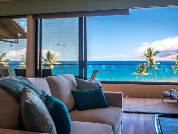 Beachfront Vacation Rental with 2 Bedrooms & Ocean Views