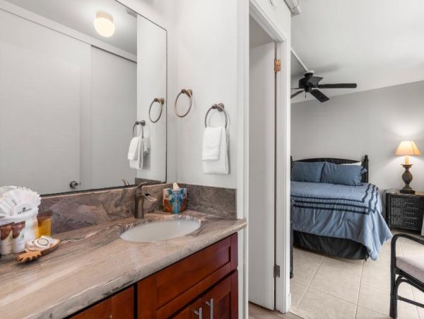 Oceanfront South Kihei Vacation Rental - Maui Beachfront Condo with Pool