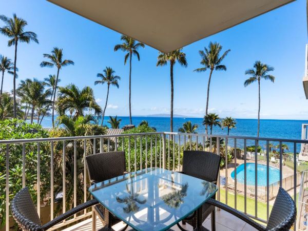 Oceanfront South Kihei Vacation Rental - Maui Beachfront Condo with Pool