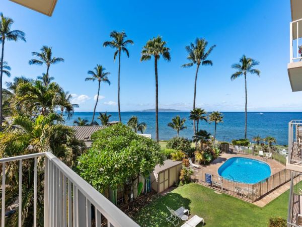 Oceanfront South Kihei Vacation Rental - Maui Beachfront Condo with Pool